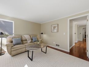 24 Parsons Road, West Newbury MA 01985