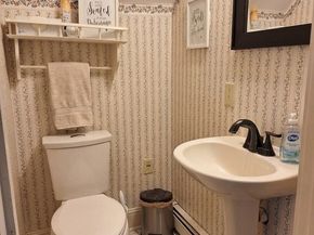 83 Chestnut Street, Gardner MA 01440