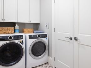 131 St Botolph St A, Boston MA 02116