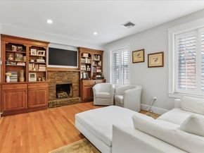 130 Myrtle St, Boston MA 02114