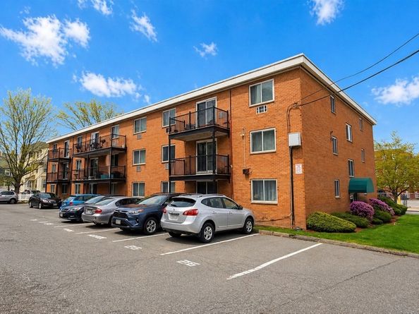 95-99 Maple St 17, Malden MA 02148