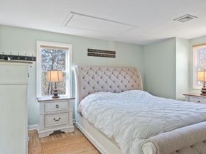 22 Fairfield Dr, Wareham MA 02571