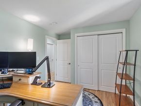 22 Fairfield Dr, Wareham MA 02571