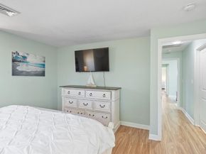 22 Fairfield Dr, Wareham MA 02571