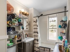 25 Almont Ave, Worcester MA 01604