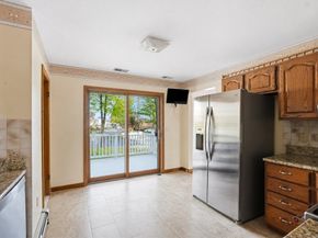 67 Wituwamat Rd, Weymouth MA 02191