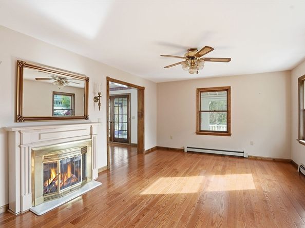 67 Wituwamat Rd, Weymouth MA 02191