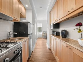 11 Dartmouth Pl 112, Boston MA 02116