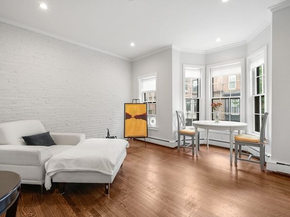 11 Dartmouth Pl 112, Boston MA 02116