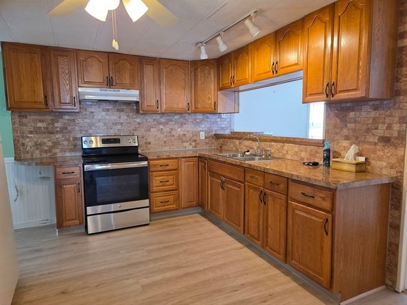 84 Tavitian Blvd, Marlborough MA 01752
