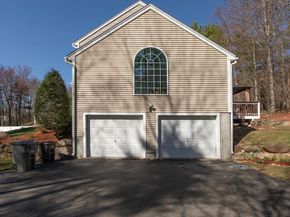 17 Foster Ct, Gardner MA 01440