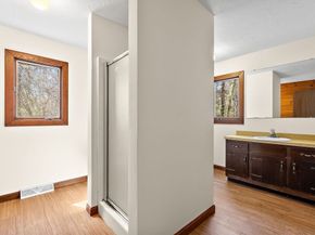 19 Orchard Ln, Holliston MA 01746