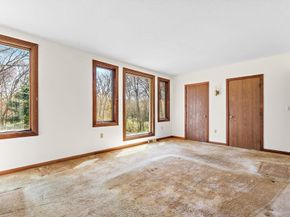 19 Orchard Ln, Holliston MA 01746