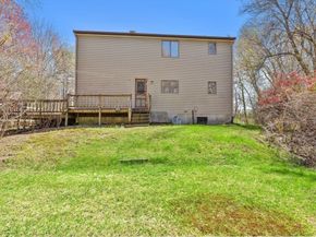 19 Orchard Ln, Holliston MA 01746