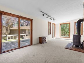 19 Orchard Ln, Holliston MA 01746