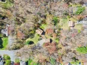 19 Orchard Ln, Holliston MA 01746