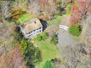 19 Orchard Ln, Holliston MA 01746