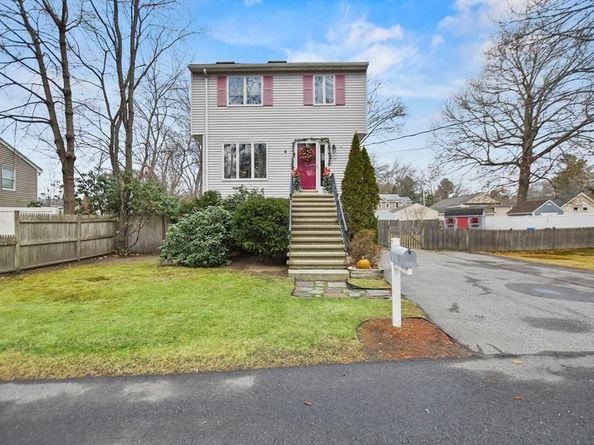 20 Fairfield Road, Wilmington MA 01887