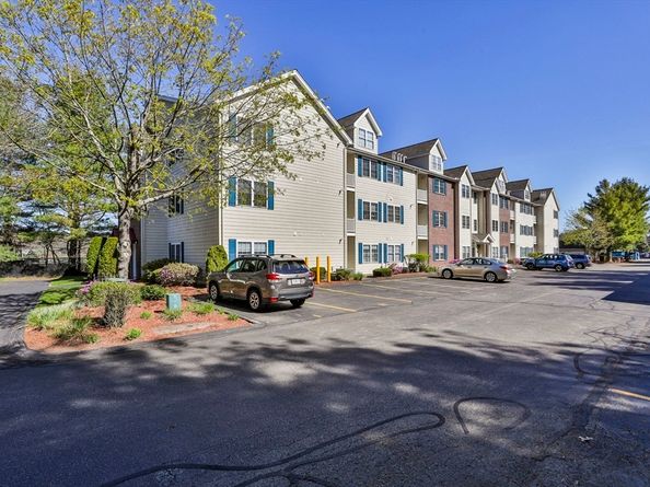122 Eagle Dr 122, Tewksbury MA 01876