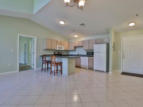 122 Eagle Dr 122, Tewksbury MA 01876
