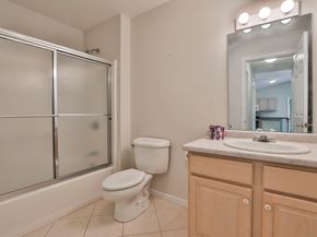 122 Eagle Dr 122, Tewksbury MA 01876