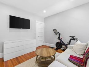 33 Rosemont 1, Boston MA 02122