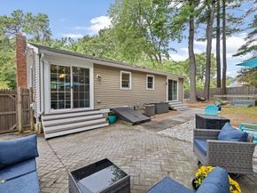 36 Mayflower St, Kingston MA 02364