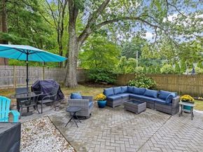 36 Mayflower St, Kingston MA 02364