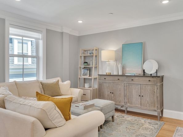 18 Tufts St 4, Cambridge MA 02139