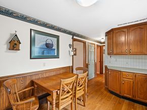 125 Indian Hill Rd, Worcester MA 01606