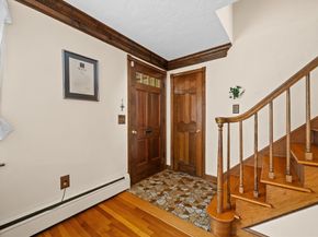 125 Indian Hill Rd, Worcester MA 01606