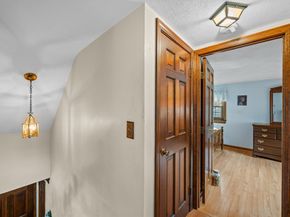 125 Indian Hill Rd, Worcester MA 01606