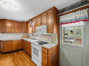 125 Indian Hill Rd, Worcester MA 01606