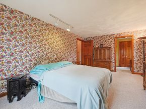 5 Montgomery Dr, Framingham MA 01701