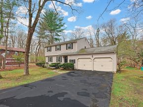 5 Montgomery Dr, Framingham MA 01701