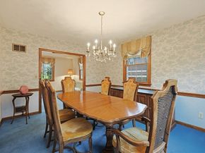 5 Montgomery Dr, Framingham MA 01701