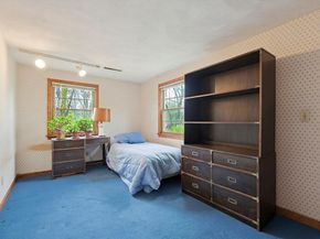 5 Montgomery Dr, Framingham MA 01701