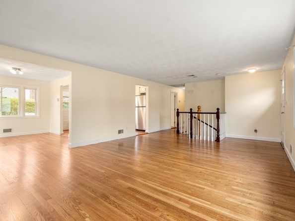 125 Lyman Rd, Milton MA 02186