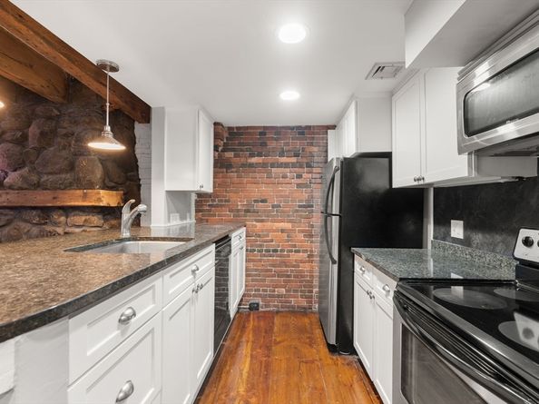 158 Commercial Street 5, Boston MA 02109