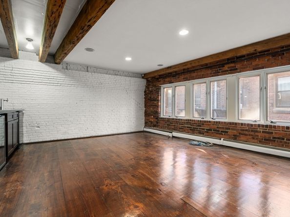 158 Commercial Street 5, Boston MA 02109