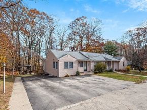 29 Passway Five, Worcester MA 01602