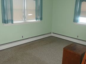 30 Hooper Rd, Dedham MA 02026