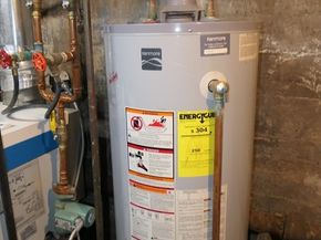 30 Hooper Rd, Dedham MA 02026