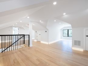 445 Hillside Ave 445, Needham MA 02494