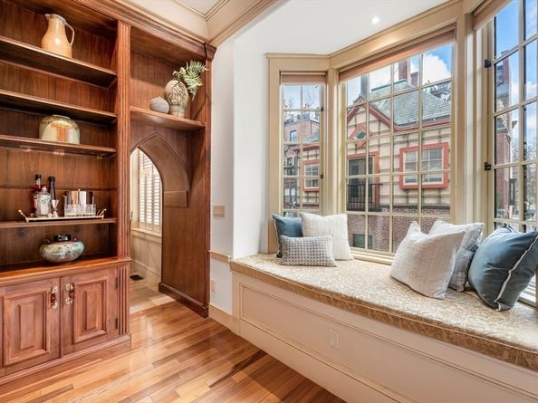 25 Beaver Place A, Boston MA 02108