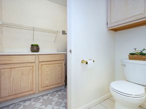 85 E Squantum St 10, Quincy MA 02171