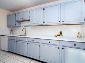 85 E Squantum St 10, Quincy MA 02171