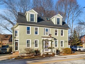 45 County St 4, Ipswich MA 01938