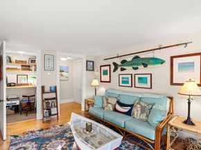 45 County St 4, Ipswich MA 01938