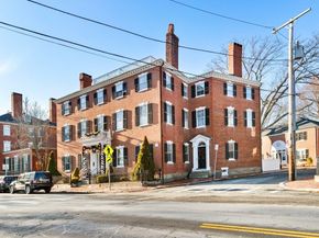 31 Washington Sq North 3, Salem MA 01970